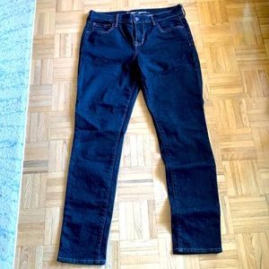 Old Navy Jeans size 6